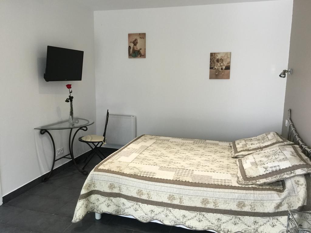 بوجي سور آرْجا Chambres D'Hotes Le Mas Du Bijou Bleu المظهر الخارجي الصورة
